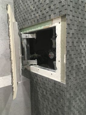 Люк под плитку Нажимной Секрет-Лайт 450*650 Люк под плитку Нажимной Секрет-Лайт 450*650