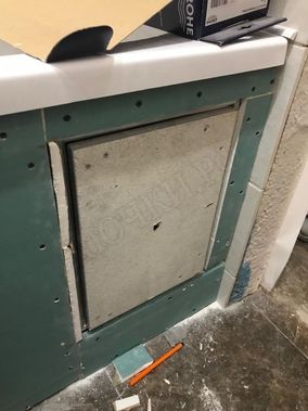 Люк под плитку Нажимной Секрет-Лайт 450*650 Люк под плитку Нажимной Секрет-Лайт 450*650