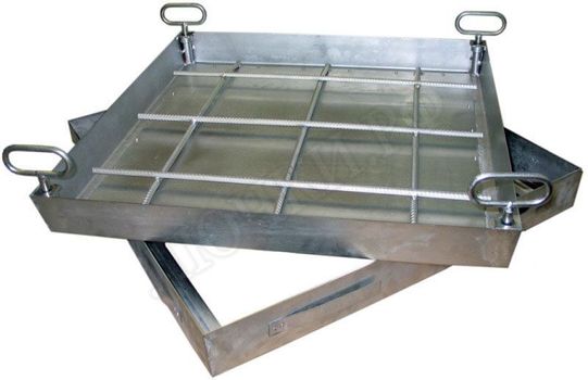 Напольный люк Техник Напольный люк Техник